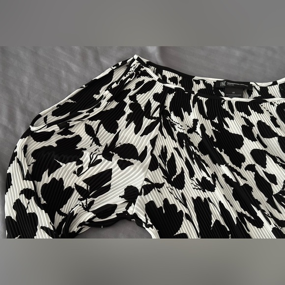 🌟Like New🌟 INC International Concepts: Women’s Long Sleeve Blouse- Size 1X - Picture 6 of 8